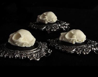 3D bat skull black silver cameo pin 4101 Edmonton