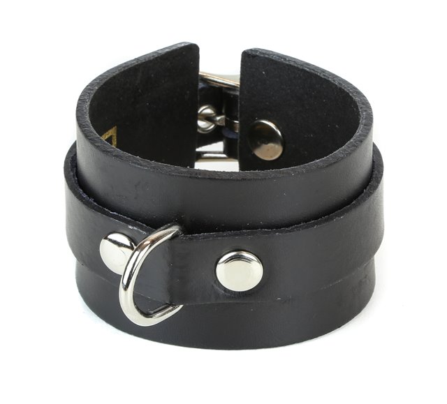 Black Leather D-Ring Cuffs 2931 Edmonton