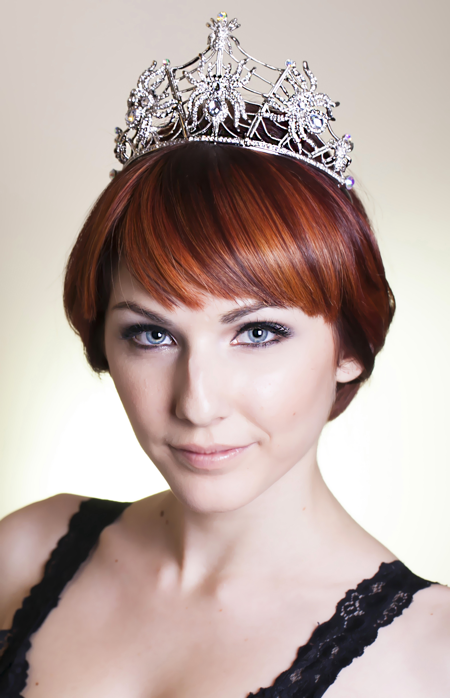 Tiara 0080