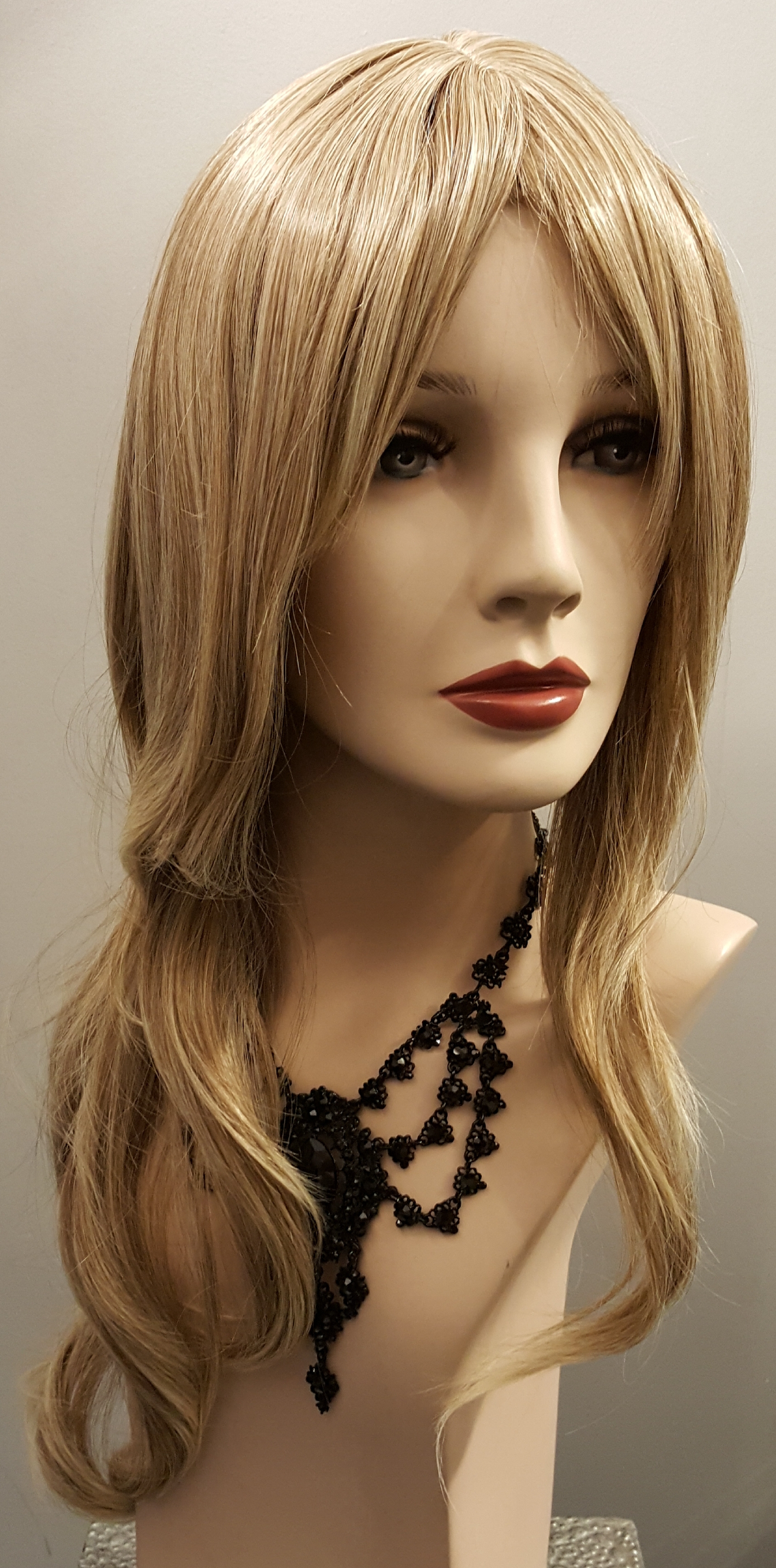 Wig 4557