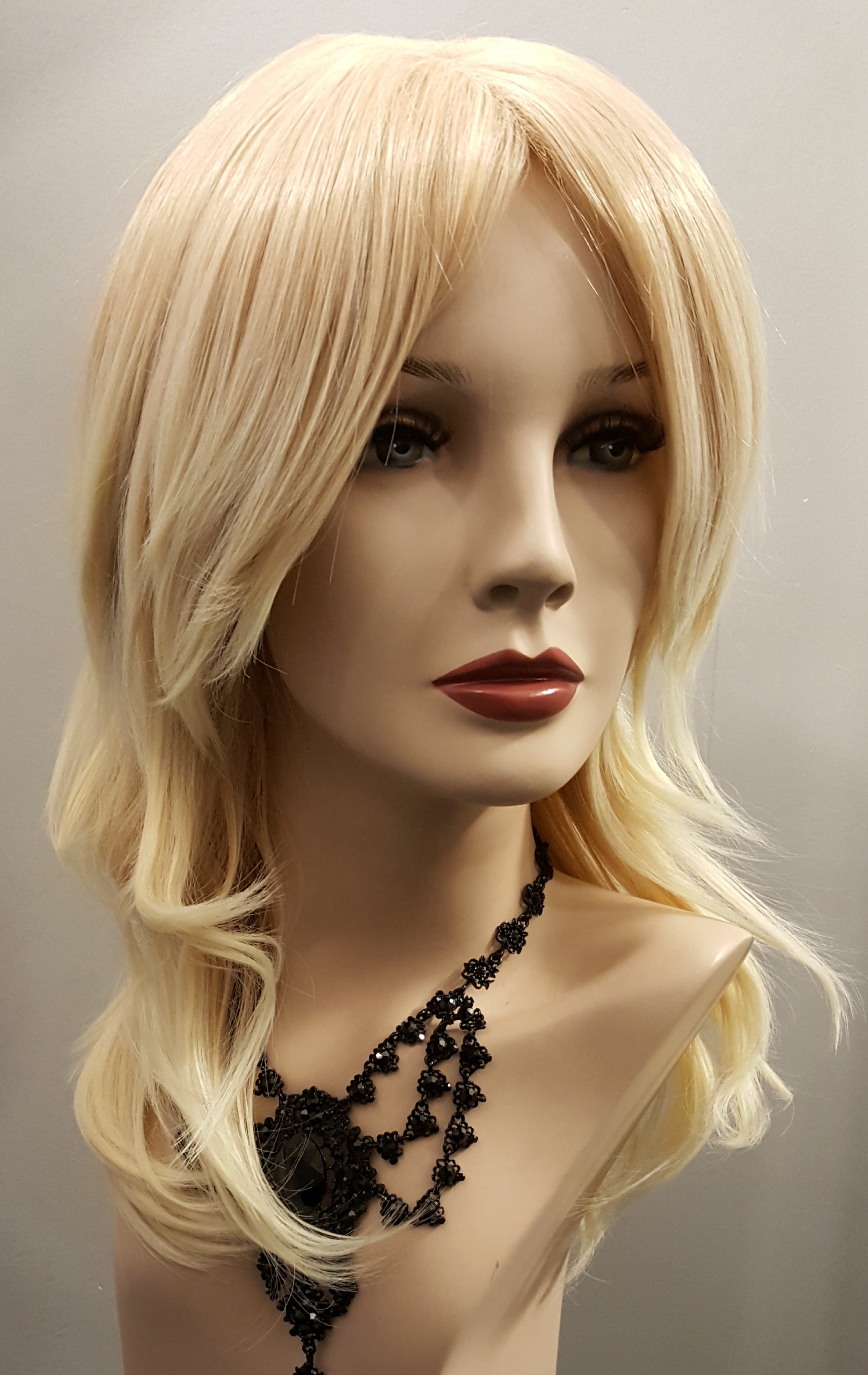 Wig 4556
