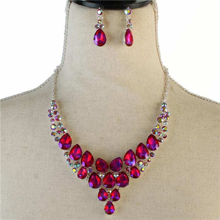 Sparkling red rhinestone necklace 174081 Edmonton